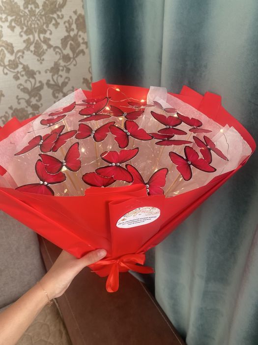 продам букет бабочки хороший подарок на 8 марта