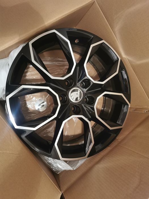 jante de aliaj pentru skoda model rs pe 18 marca Silver line