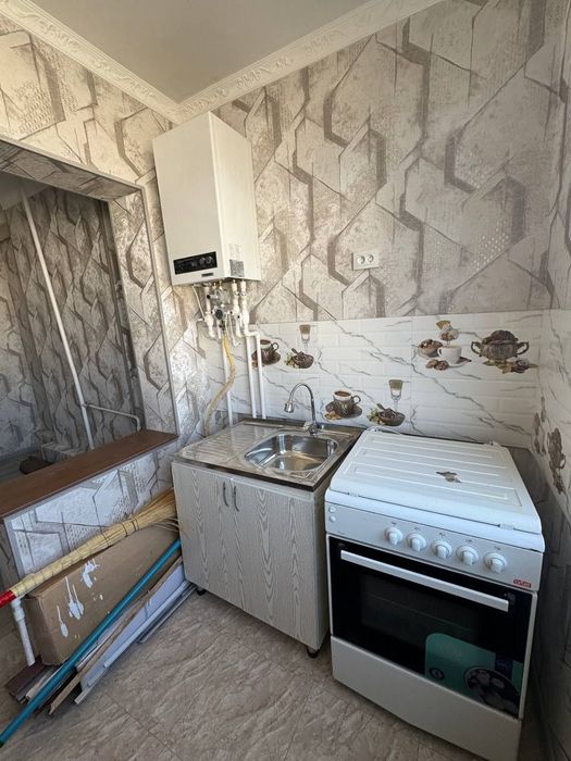 юбилейныйда 3х хонали дом сотувда