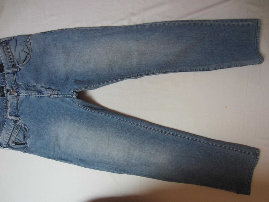 Blugi Armani,W32L30(scurtati),Talie=84cm,Lung=99cm,drepti,stare f.buna