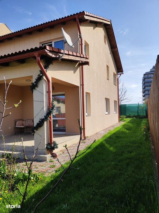 Casă finisată cu curte proprie,garaj in Gheorgheni lângă baza sportivă