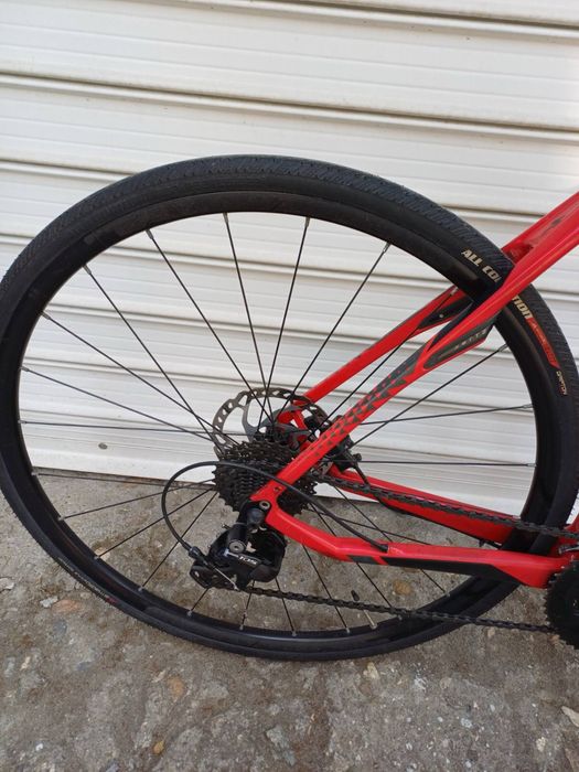 Карбонов Велосипед Specialized Sirrus - L размер - Висок клас