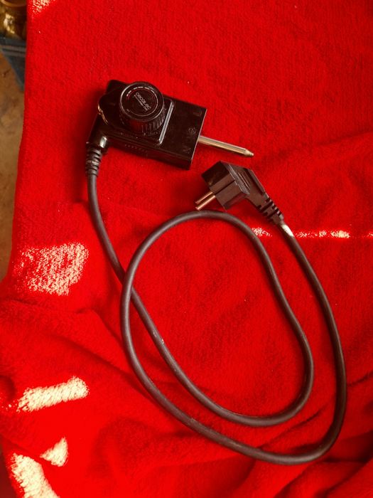 Cablu de alimentare pentru gratar