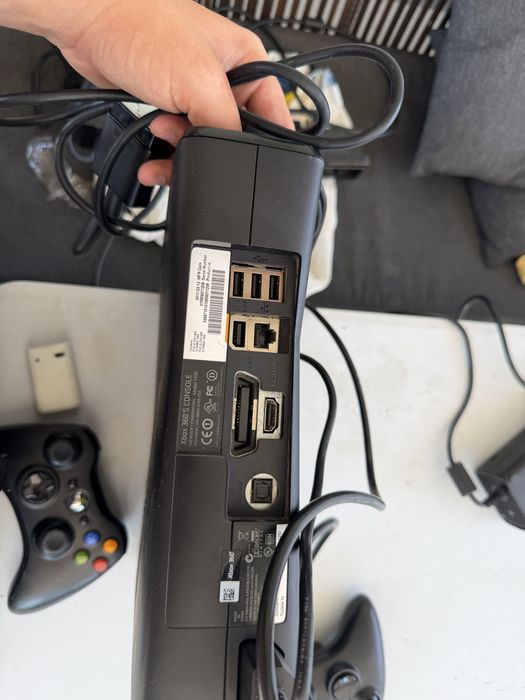 Xbox 360 cu accesorii