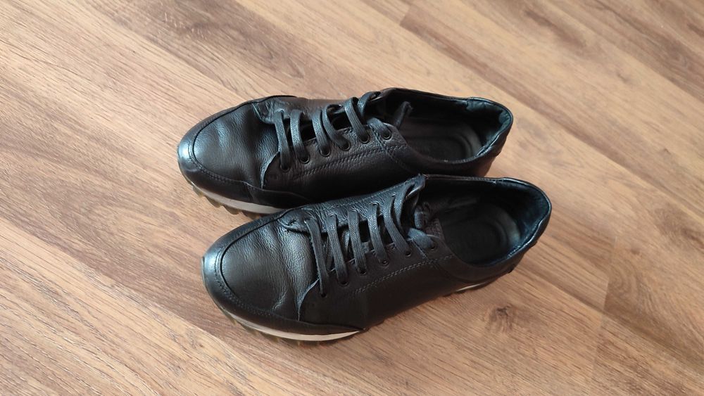 Обувь ,туфли кроссовки