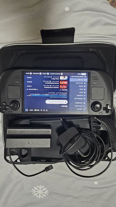 Vînd consola Steam deck oled