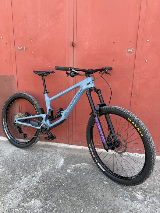 Nukeproof Giga 290 RS 29er Carbon