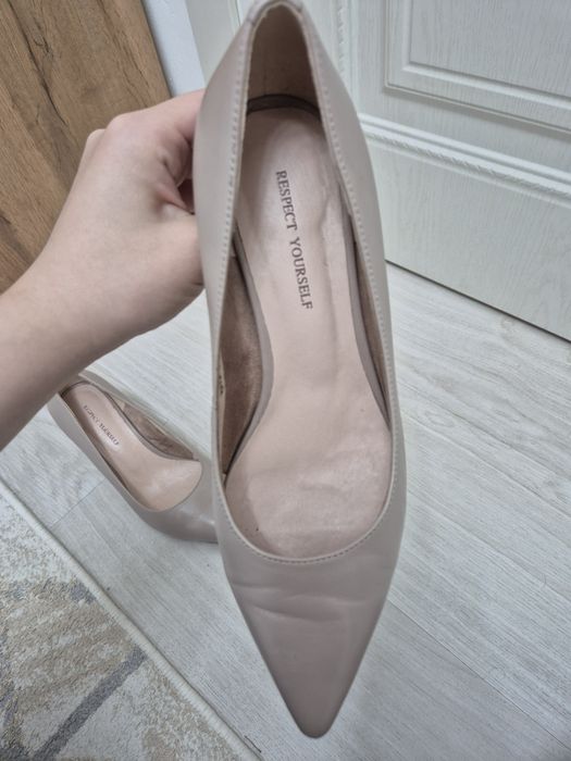 Продам кожаные туфли