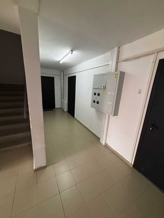 Продается 2 ком квартира мкр Аэропорт