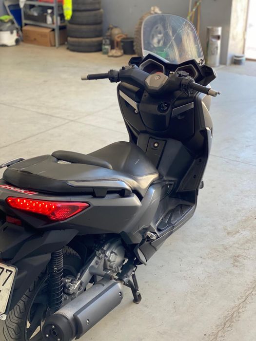 Yamaha x max 250