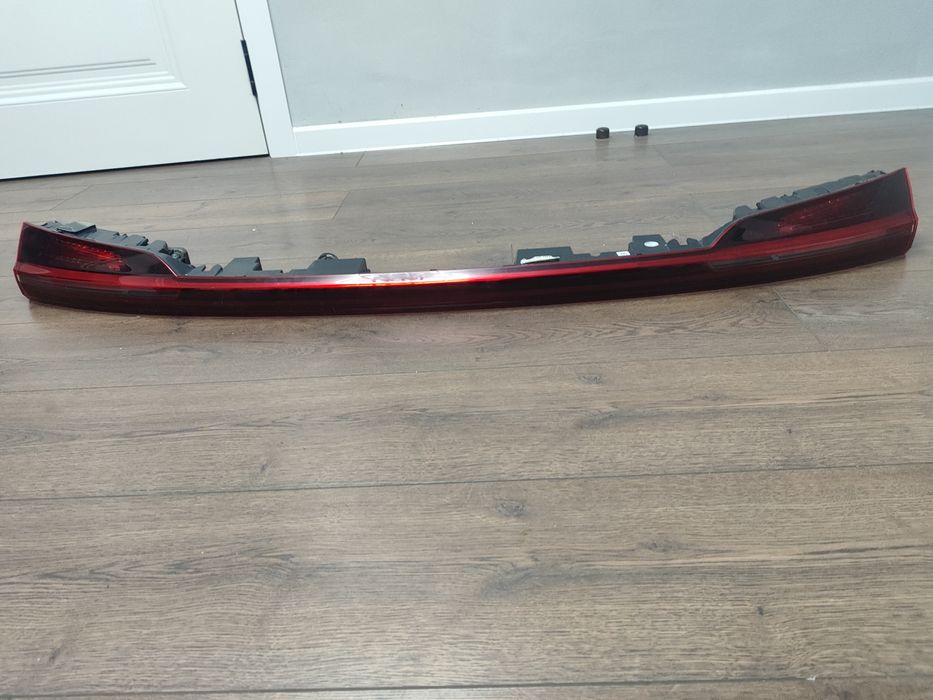 Фонарь крышки богажника Ауди Е трон