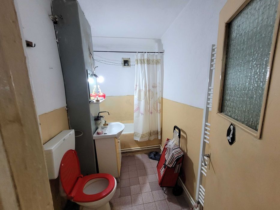 Apartament 4 camere, ultracentral, Rosiori de Vede | 79,65 mp utili