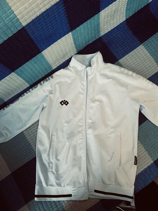 Продам одежда CHEMPION