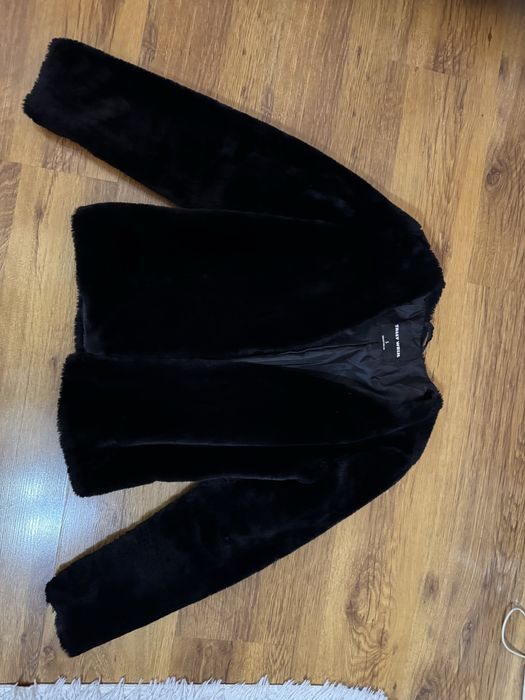 Пухено черно якенце