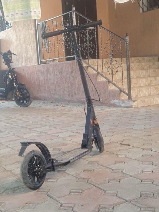 Продам самокат в хорошем состоянии