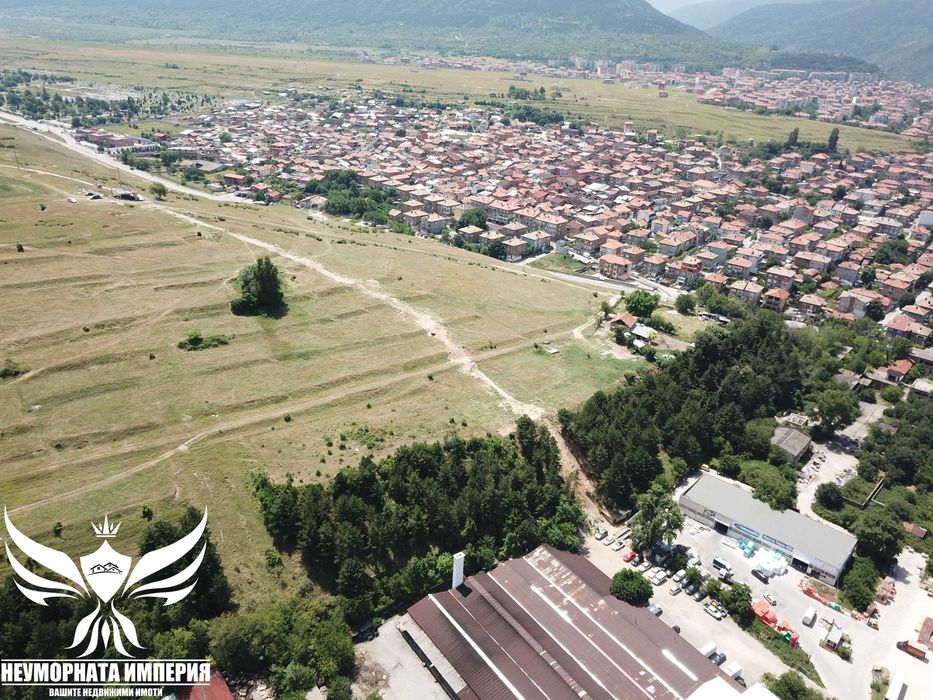 Продавам парцел със сменен статут 625кв.м. в гр.Асеновград кв.Зъбчето