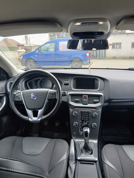 Volvo V40 D3 2.0 – 150 CP – 2015 – 273 000 km – Euro 6