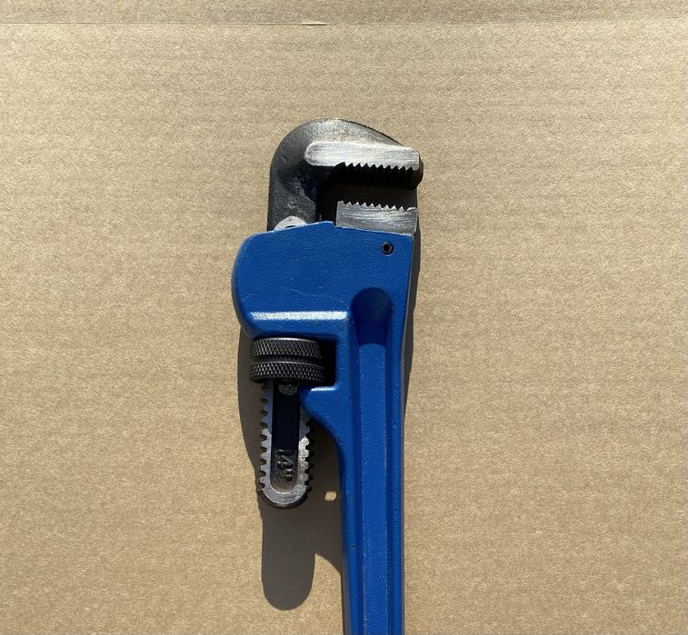 Ключ разводной «ЗУБР». Стиллсон