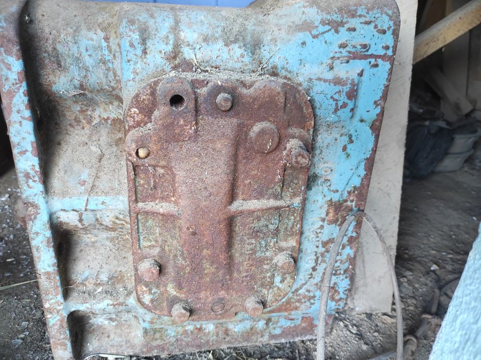 Продаю корпус коробки МТЗ 80