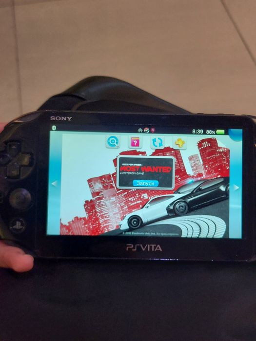 PS Vita 2000 Slim