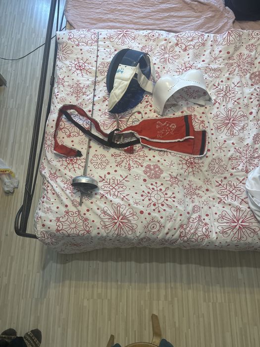 Продается экипировка для фехтования