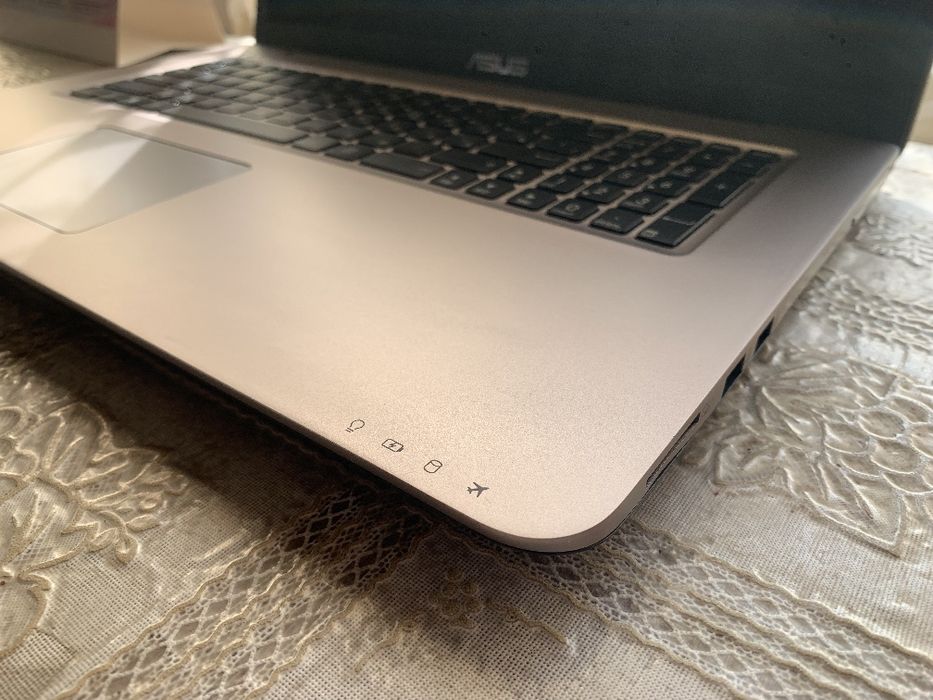 Asus i7 17 дюймов
