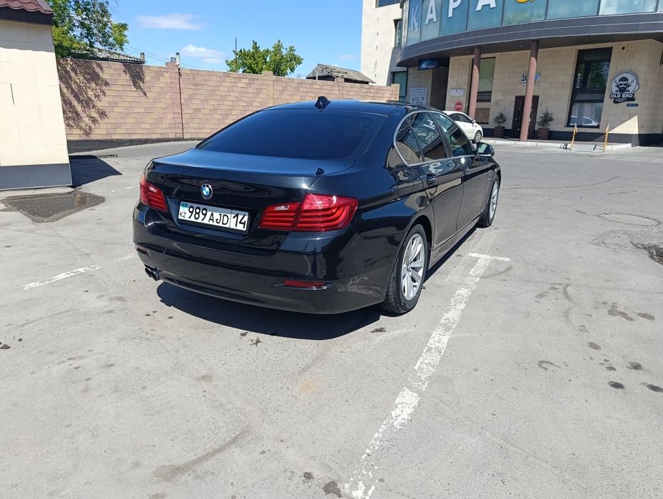 БМВ 520 ф10.    .