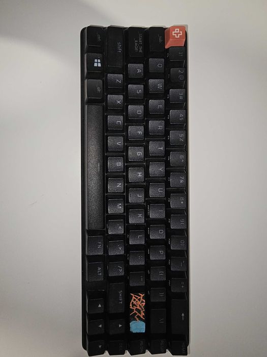 Tastaturi mecanice si mouse de gaming