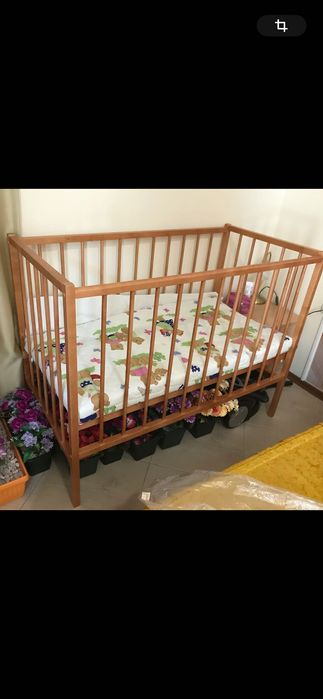 кошара с матрак. перфектно състояние. слънчев бряг