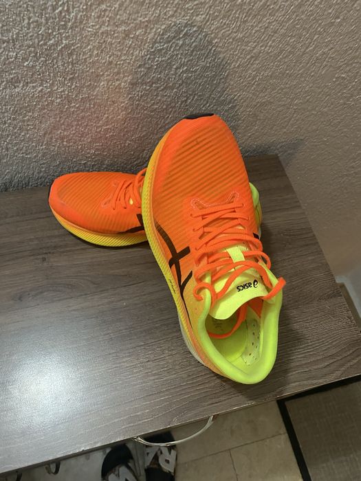 Маратонки Asics FFturbo