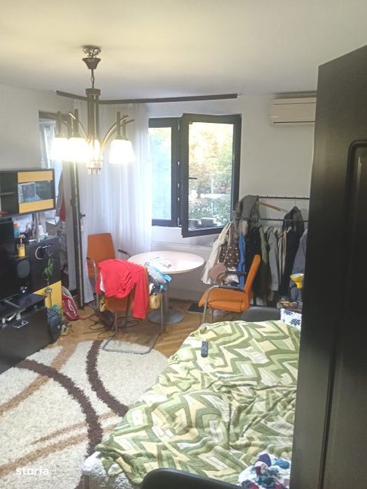Apartament 3 camere - Etaj 1-63 mp-  2 Bai -12 minute de  Metrou Costi
