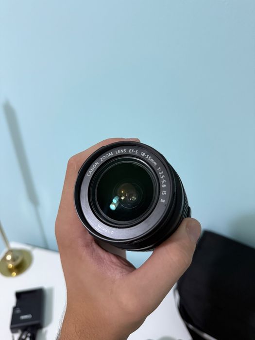 Aparat Foto DSRL Canon EOS 2000D 24.1M + Card 16GB EF-S 18-55MM III
