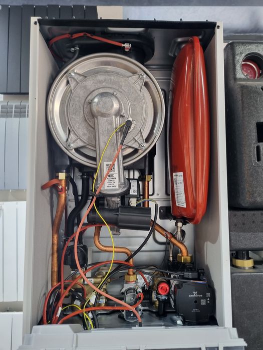 Газовый конденсационный котёл 24кВт