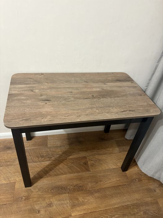 Стол обеденный для кухни