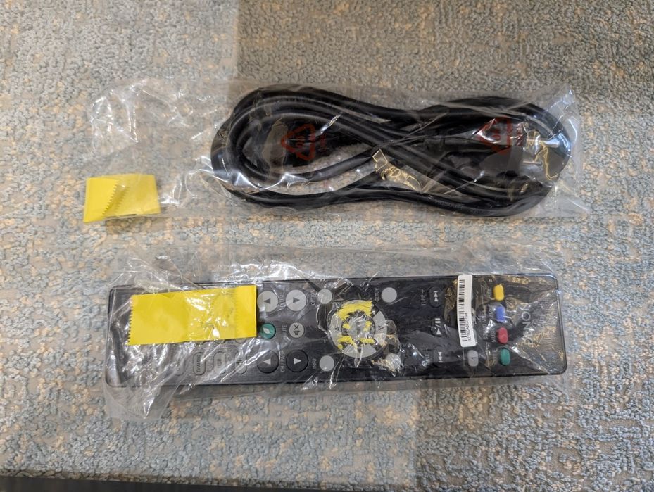 Receiver AV 8k Denon AVR-X2700H DAB