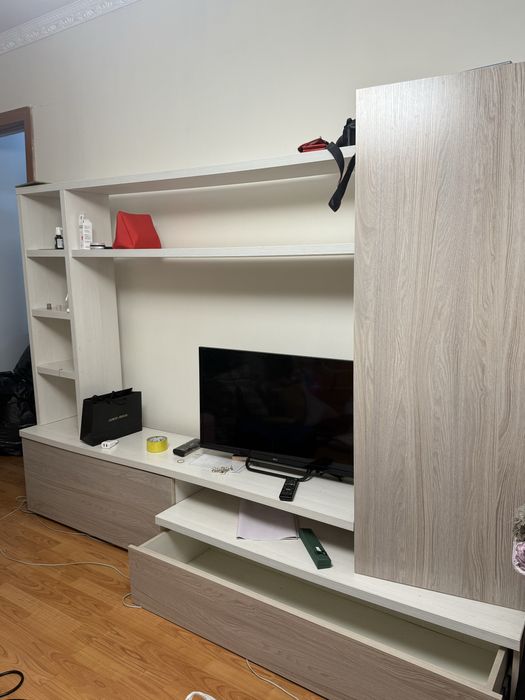 Шкаф для зала срочно продаем