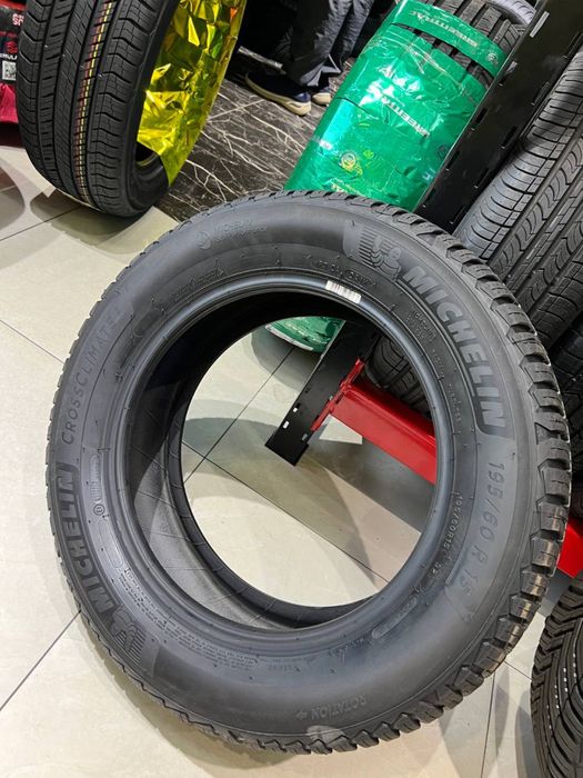 Balon shina Michelin Crossclimate 2th 195/60R15