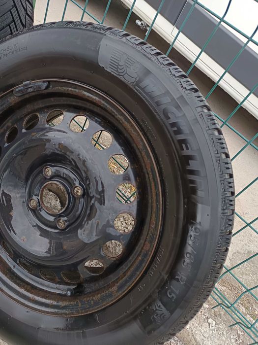 Michelin Alpin 6 зимни гуми 195/65/15 дот 20/23