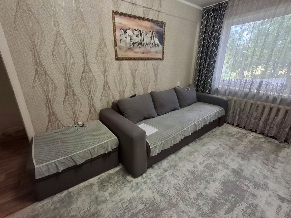 Продам комплект диванов