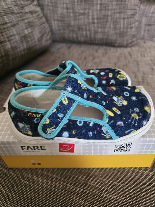 Пантофи Fare  и Clarks,размер 28 и 27.