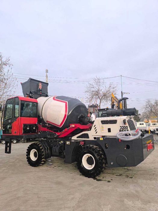 "BEST3200" Кармикс самозагружающейся бетосмеситель