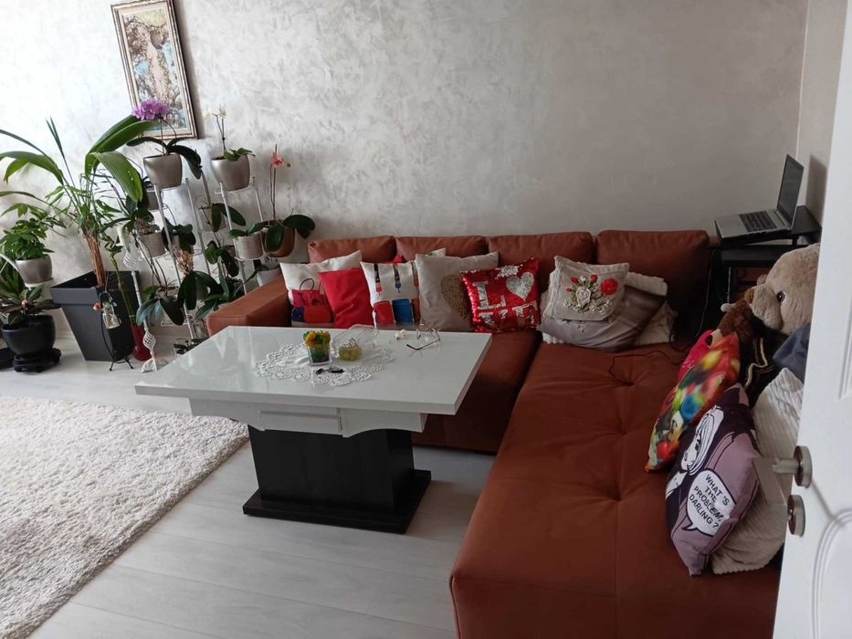 Дава се под наем Тристаен апартамент в Варна, Възраждане 1 - 70 кв.м за 650 € - Снимка #2