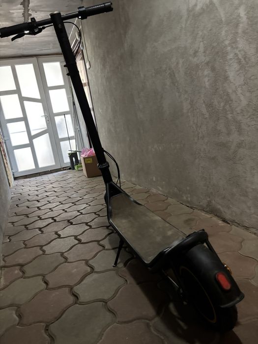 Trotineta Vortex Urban Traveller Pro cu garantie de doi ani valabila