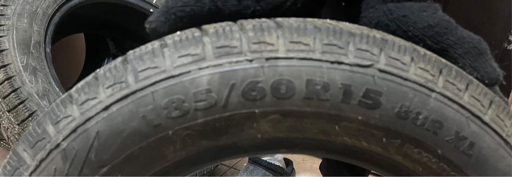 Зимний покрышка.