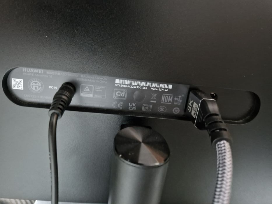 Monitor Huawei Matewiew SE