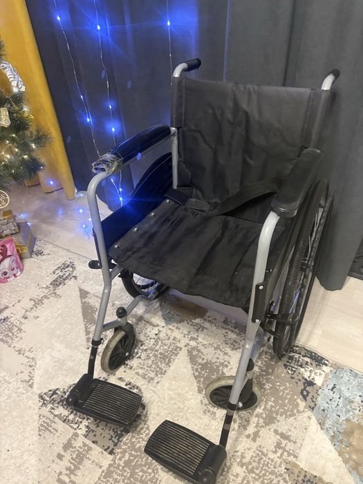 Инвалидная коляска