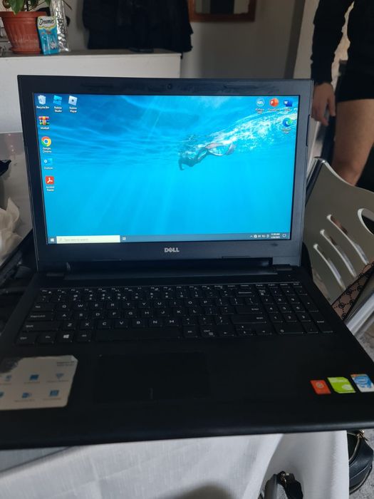 Leptop Dell Inspiron