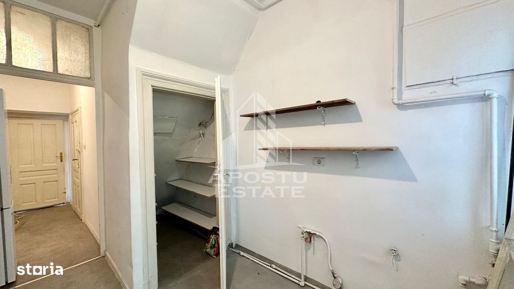 2 camere si boxa, loc de parcare, zona Elisabetin parc Carmen Sylva