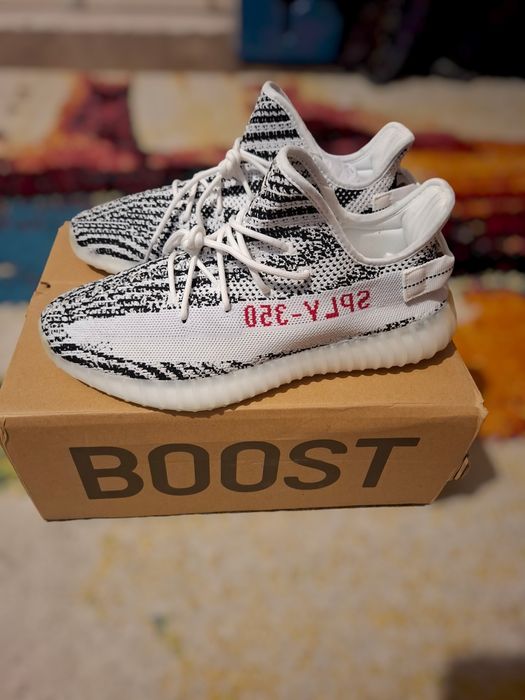 Adidas yeezy 350 zebra