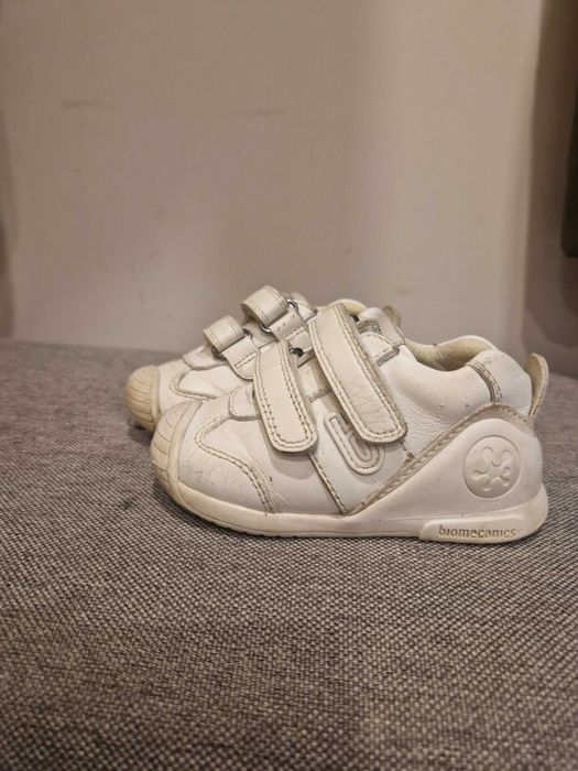 Маратонки Biomecanics - 19 номер